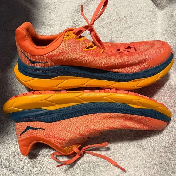 Hoka, new without tags, size 9.5, Tecton x - Picture 7 of 13